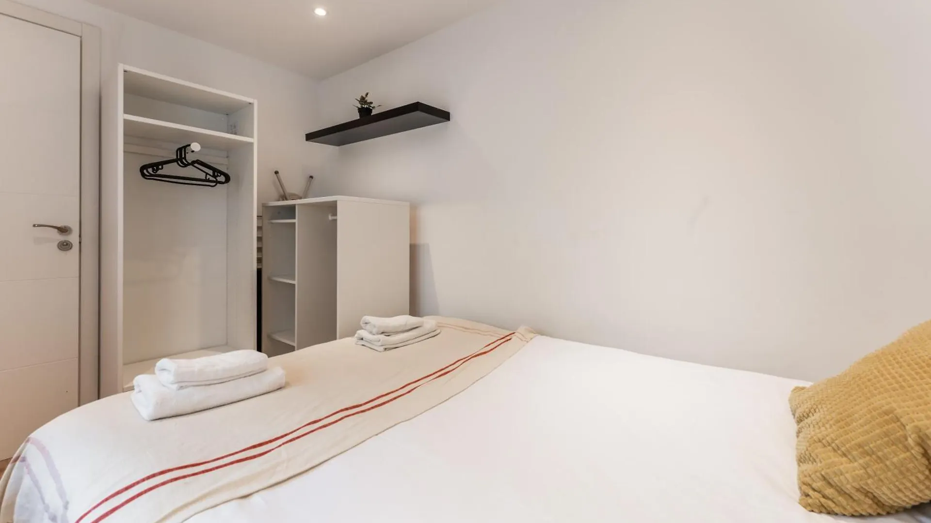 Feel Welcome Barcelona Smart Flat Cornella de Llobregat 0*,  Spain