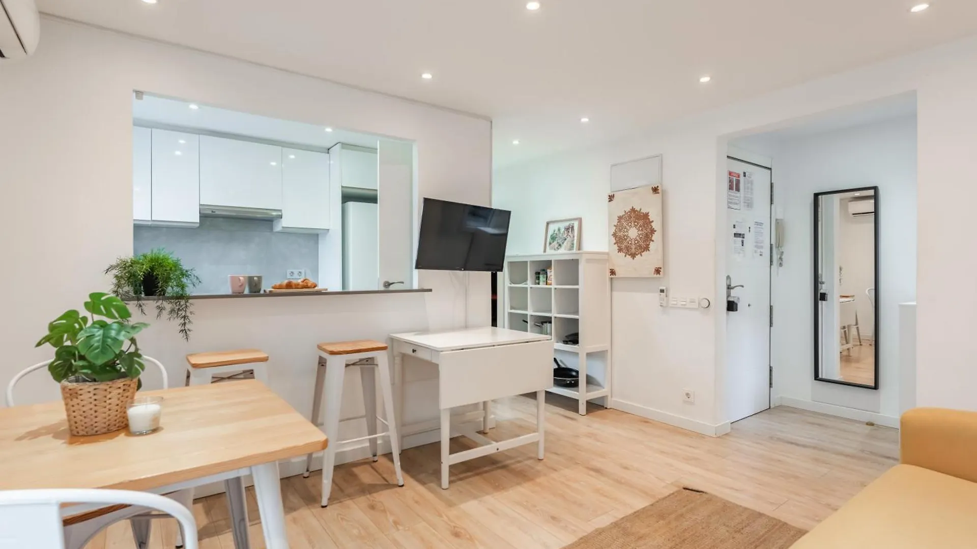 Feel Welcome Barcelona Smart Flat Cornella de Llobregat